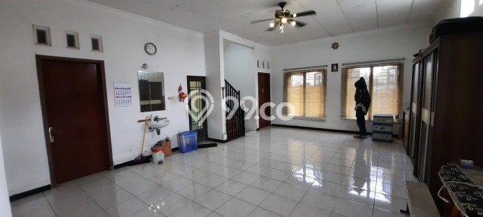 Dijual Hunian Rumah Terawat 4 KT di Puri Anjasmoro, Semarang Dijual Hunian Rumah Terawat 4 KT di Puri Anjasmoro, Semarang