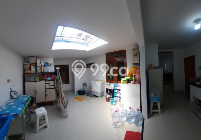 Rumah Luxury Modern Tanpa Renovasi di Puri Anjasmoro Semarang Rumah Luxury Modern Tanpa Renovasi di Puri Anjasmoro Semarang