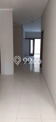 Jual Rumah Bagus Siap Huni LB 400m2 di Ciputat Timur, Tangerang Selatan Jual Rumah Bagus Siap Huni LB 400m2 di Ciputat Timur, Tangerang Selatan