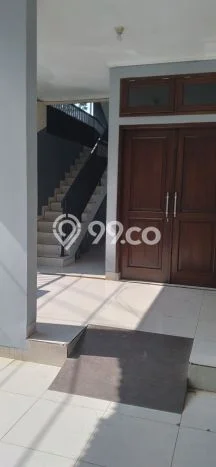 Jual Rumah Bagus Siap Huni LB 400m2 di Ciputat Timur, Tangerang Selatan Jual Rumah Bagus Siap Huni LB 400m2 di Ciputat Timur, Tangerang Selatan