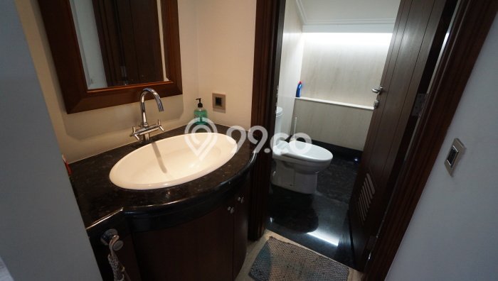 For Sale! Luxury House LT 234m2 Desain Elegan di Bendungan Hilir For Sale! Luxury House LT 234m2 Desain Elegan di Bendungan Hilir