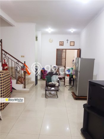 Dijual Rumah Luas Elegan Dengan View Cantik di Tomang, Jakarta Barat Dijual Rumah Luas Elegan Dengan View Cantik di Tomang, Jakarta Barat