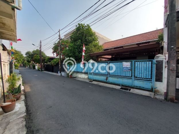For Sale! Premium House LT 190m2 Desain Modern di Slipi For Sale! Premium House LT 190m2 Desain Modern di Slipi