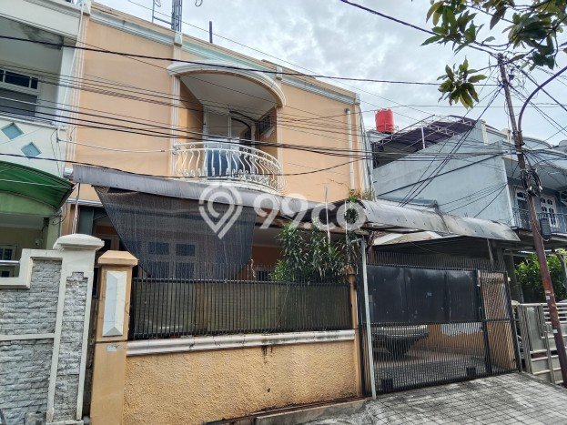 Hunian Nyaman Asri 4 KT Siap Huni di Jelambar Jakarta Barat Hunian Nyaman Asri 4 KT Siap Huni di Jelambar Jakarta Barat