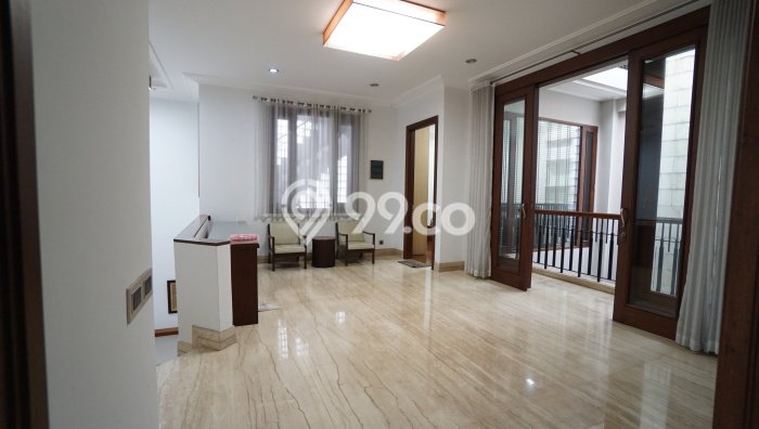 For Sale! Luxury House LT 234m2 Desain Elegan di Bendungan Hilir For Sale! Luxury House LT 234m2 Desain Elegan di Bendungan Hilir