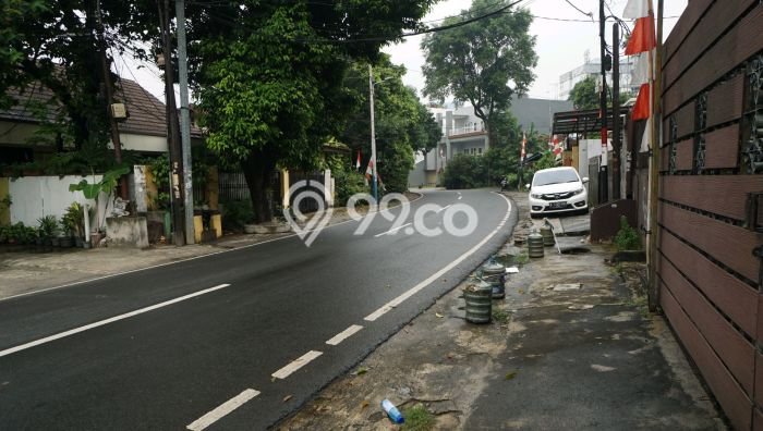 For Sale! Luxury House LT 234m2 Desain Elegan di Bendungan Hilir For Sale! Luxury House LT 234m2 Desain Elegan di Bendungan Hilir