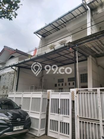 Hunian Mewah LB 125m2 Siap Pakai Desain Elegan di Roxy, Jakarta Pusat Hunian Mewah LB 125m2 Siap Pakai Desain Elegan di Roxy, Jakarta Pusat