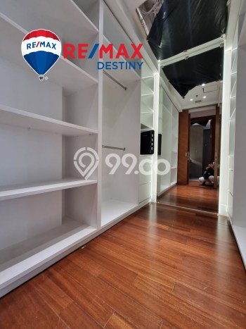 Apartemen di Senayan, 3 KM, Luas 249m2m², Prime Area Apartemen di Senayan, 3 KM, Luas 249m2m², Prime Area