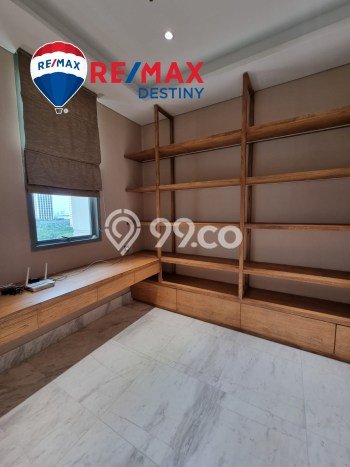 Apartemen di Senayan, 3 KM, Luas 249m2m², Prime Area Apartemen di Senayan, 3 KM, Luas 249m2m², Prime Area