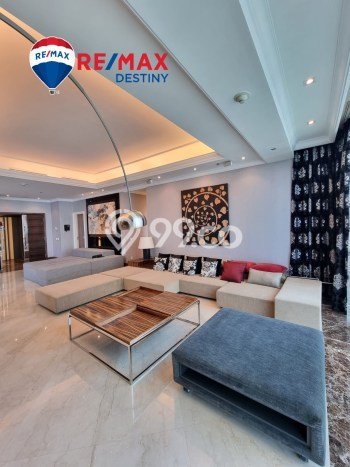 Hunian Strategis 196m2 di Kuningan Jakarta Selatan 3 KT Hunian Strategis 196m2 di Kuningan Jakarta Selatan 3 KT