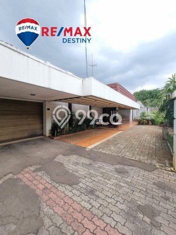 Dijual Tanah 730m2 di Simprug, Jakarta Selatan Dijual Tanah 730m2 di Simprug, Jakarta Selatan