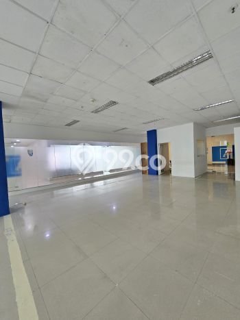 Komersial Disewa di Jakarta Selatan dengan LB 513m2 Area Komersial Ramai Komersial Disewa di Jakarta Selatan dengan LB 513m2 Area Komersial Ramai