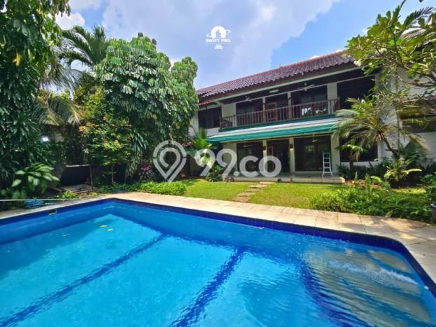 Jual Rumah Luas Megah Dengan View Eksklusif di Kemang, Jakarta Selatan Jual Rumah Luas Megah Dengan View Eksklusif di Kemang, Jakarta Selatan