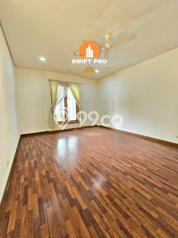Rumah area Cilandak, Dekat Stasiun, 5 KM, LT 800m2m² LB 1000m2m² Rumah area Cilandak, Dekat Stasiun, 5 KM, LT 800m2m² LB 1000m2m²