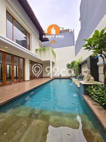 Lokasi strategis! Rumah siap pakai dikontrakkan di Cilandak LB 430m2 Lokasi strategis! Rumah siap pakai dikontrakkan di Cilandak LB 430m2