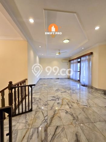 Rumah Mewah LB 700m2 Siap Huni Desain Elegan di Kemang, Jakarta Selatan Rumah Mewah LB 700m2 Siap Huni Desain Elegan di Kemang, Jakarta Selatan