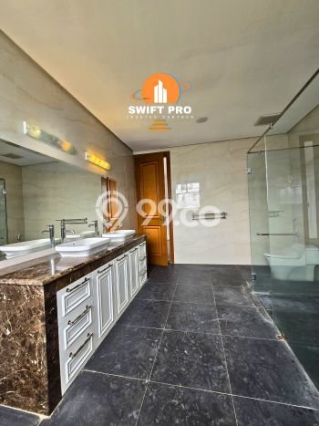 Rumah area Cilandak, Dekat Stasiun, 5 KM, LT 800m2m² LB 1000m2m² Rumah area Cilandak, Dekat Stasiun, 5 KM, LT 800m2m² LB 1000m2m²