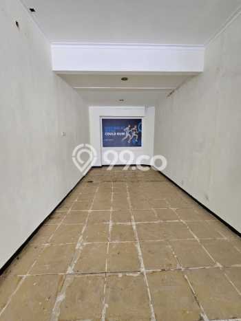 For Sale! Premium House LT 456m2 Desain Modern di Senopati For Sale! Premium House LT 456m2 Desain Modern di Senopati