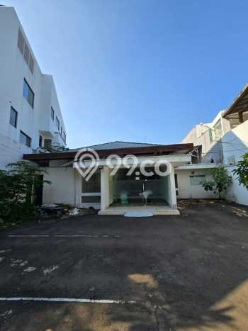 For Sale! Premium House LT 456m2 Desain Modern di Senopati For Sale! Premium House LT 456m2 Desain Modern di Senopati