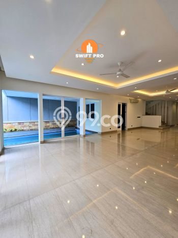 For Sale! Luxury House LT 371m2 Desain Elegan di Kemang For Sale! Luxury House LT 371m2 Desain Elegan di Kemang