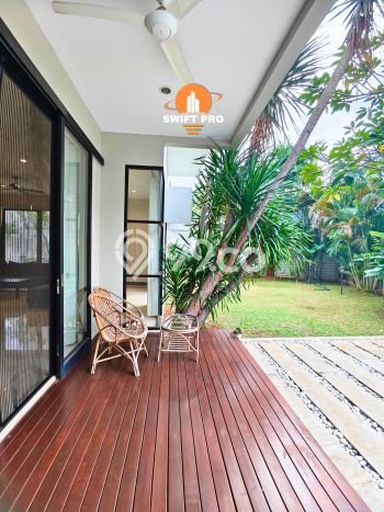 Ready to Use! Premium House LT 685m2 Desain Elegan di Cipete Ready to Use! Premium House LT 685m2 Desain Elegan di Cipete