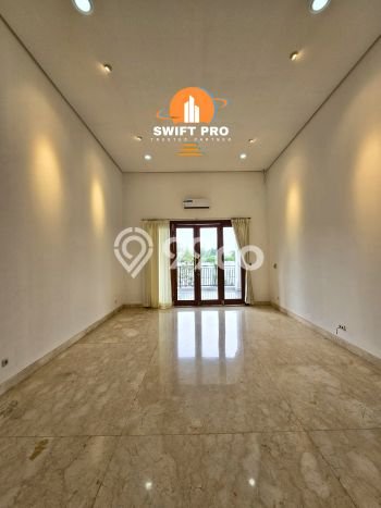 Rumah area Cilandak, Dekat Stasiun, 5 KM, LT 800m2m² LB 1000m2m² Rumah area Cilandak, Dekat Stasiun, 5 KM, LT 800m2m² LB 1000m2m²