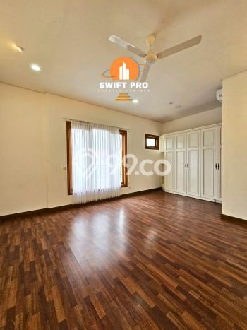 Rumah area Cilandak, Dekat Stasiun, 5 KM, LT 800m2m² LB 1000m2m² Rumah area Cilandak, Dekat Stasiun, 5 KM, LT 800m2m² LB 1000m2m²