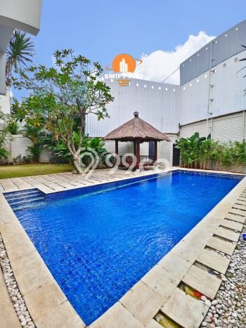 Ready to Use! Premium House LT 685m2 Desain Elegan di Cipete Ready to Use! Premium House LT 685m2 Desain Elegan di Cipete