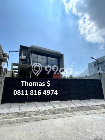 Vila Kawasan , Ukuran 282m2m², Akses ke transportasi umum Vila Kawasan , Ukuran 282m2m², Akses ke transportasi umum