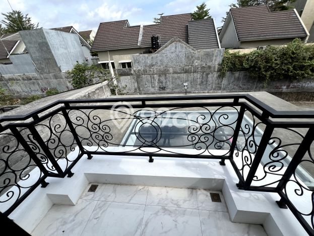 HARGA SPESIAL! Rumah area Sleman, Sleman, LT 182m² Bangunan 135m² HARGA NEGO! HARGA SPESIAL! Rumah area Sleman, Sleman, LT 182m² Bangunan 135m² HARGA NEGO!