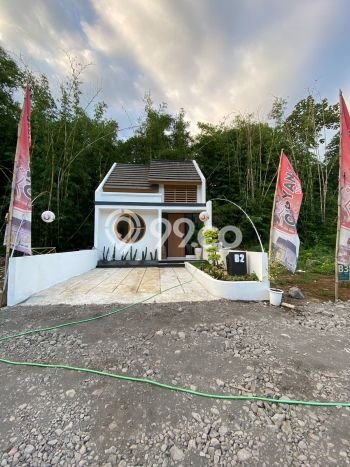 Rumah Asri di Kulonprogo, Kulon Progo, Luas 137m² LB 36m² Rumah Asri di Kulonprogo, Kulon Progo, Luas 137m² LB 36m²