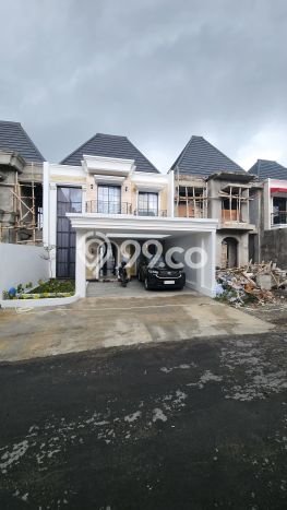 Dijual Rumah Premium dengan Fasilitas Sekitar Komplit di Gamping, Sleman Dijual Rumah Premium dengan Fasilitas Sekitar Komplit di Gamping, Sleman