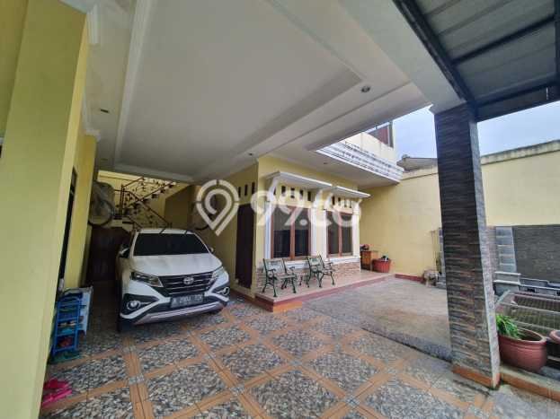 Rumah Modern 5 KT di Kalisari Jakarta Timur Semi Furnished Rumah Modern 5 KT di Kalisari Jakarta Timur Semi Furnished