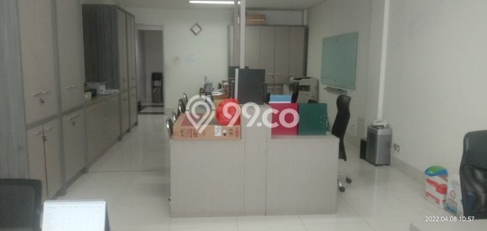 Area Ramai! Ruko Dijual di Kelapa Gading untuk Bisnis Luas Bangunan 255m2 Area Ramai! Ruko Dijual di Kelapa Gading untuk Bisnis Luas Bangunan 255m2