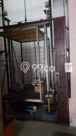 Ruko Dijual di Jakarta Pusat LT 58m2 & LB 234m2 Lokasi Terbaik! Ruko Dijual di Jakarta Pusat LT 58m2 & LB 234m2 Lokasi Terbaik!