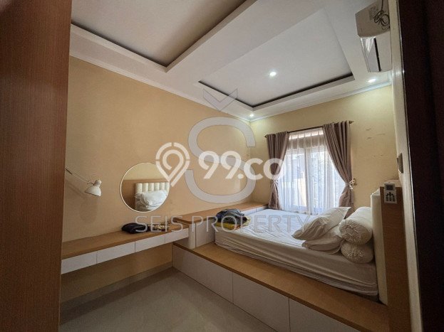 Rumah Area Strategis kawasan , Bandung, Luas 180m2m² LB 300m2m² Rumah Area Strategis kawasan , Bandung, Luas 180m2m² LB 300m2m²