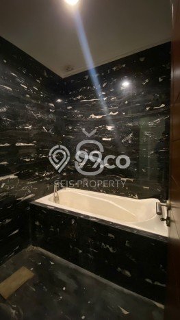 Rumah Terawat di Bojongloa Kidul, Bandung, Luas Tanah 180m2m², LB 146m2m² Rumah Terawat di Bojongloa Kidul, Bandung, Luas Tanah 180m2m², LB 146m2m²