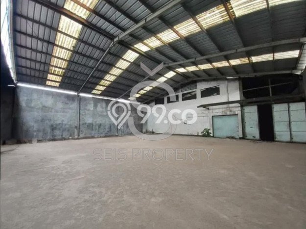Gudang Area Bisnis di Regol, Luas 1115m², Kawasan Niaga Gudang Area Bisnis di Regol, Luas 1115m², Kawasan Niaga