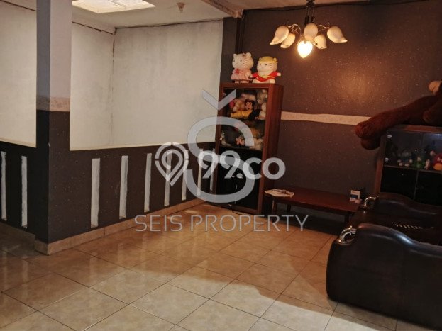 Rumah Strategis , Bandung, Luas 109m2m² LB 160m2m² Rumah Strategis , Bandung, Luas 109m2m² LB 160m2m²