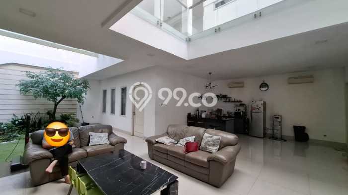 Rumah Mewah LB 1000m2 Siap Pakai Desain Elegan di Jelambar, Jakarta Barat Rumah Mewah LB 1000m2 Siap Pakai Desain Elegan di Jelambar, Jakarta Barat