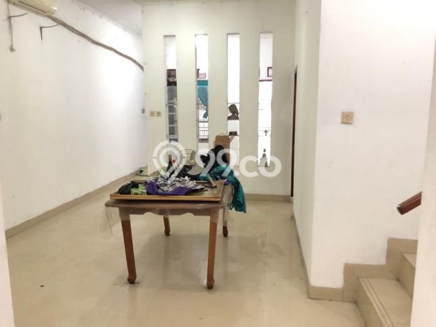 Rumah Minimalis 3 KT di Taman Kota Jakarta Barat Rumah Minimalis 3 KT di Taman Kota Jakarta Barat