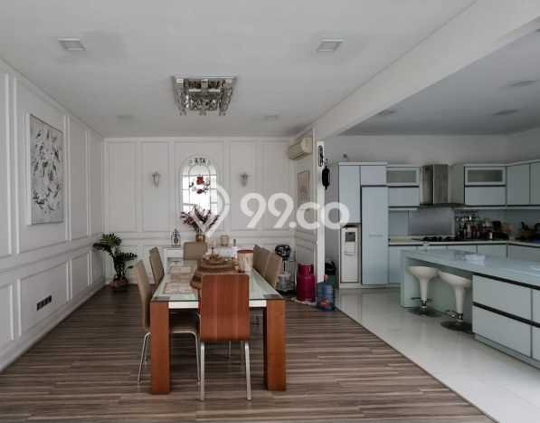 Rumah Mewah LB 1000m2 Siap Pakai Desain Elegan di Jelambar, Jakarta Barat Rumah Mewah LB 1000m2 Siap Pakai Desain Elegan di Jelambar, Jakarta Barat