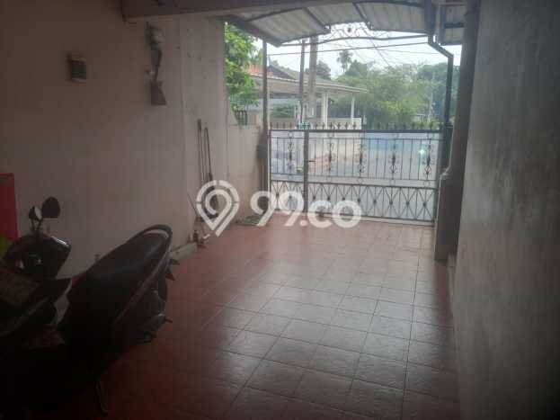 For Sale Rumah 5 Kamar Lokasi Ideal Nyaman dan Strategis di Pamulang For Sale Rumah 5 Kamar Lokasi Ideal Nyaman dan Strategis di Pamulang