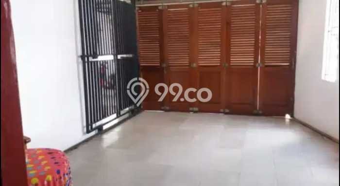 Rumah Strategis Minimalis Lb 150m2 di Ciputat, Tangerang Selatan Rumah Strategis Minimalis Lb 150m2 di Ciputat, Tangerang Selatan