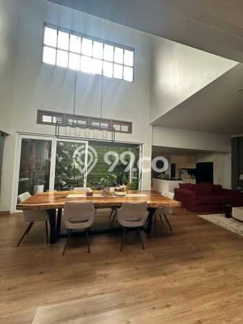 Rumah Elit Modern Tanpa Renovasi di Bintaro Tangerang Selatan Rumah Elit Modern Tanpa Renovasi di Bintaro Tangerang Selatan