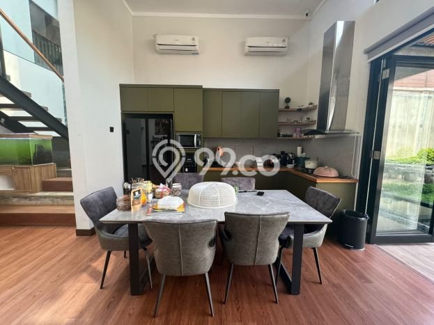 For Sale! Premium House LT 315m2 Desain Elegan di Bintaro For Sale! Premium House LT 315m2 Desain Elegan di Bintaro