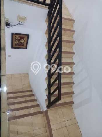 Ready to Use! Luxury House LT 180m2 Desain Elegan di BSD Griya Loka Ready to Use! Luxury House LT 180m2 Desain Elegan di BSD Griya Loka