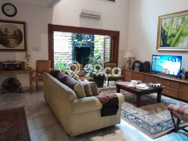 Rumah Mewah LB 450m2 Siap Huni Desain Elegan di Pondok Indah, Jakarta Selatan Rumah Mewah LB 450m2 Siap Huni Desain Elegan di Pondok Indah, Jakarta Selatan