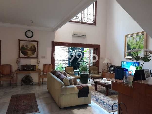 Rumah Mewah LB 450m2 Siap Huni Desain Elegan di Pondok Indah, Jakarta Selatan Rumah Mewah LB 450m2 Siap Huni Desain Elegan di Pondok Indah, Jakarta Selatan