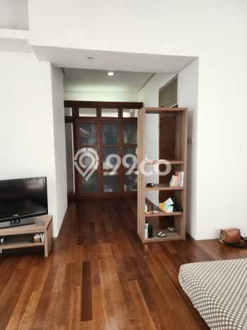 Rumah Luxury Modern Siap Huni di BSD Puspita Loka Tangerang Rumah Luxury Modern Siap Huni di BSD Puspita Loka Tangerang